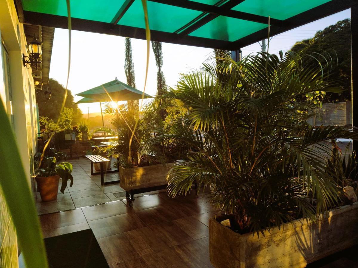 Hotel Recanto Verde Teresina de Goias Eksteriør bilde